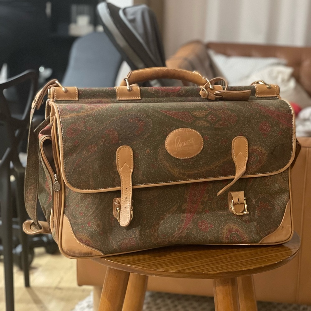 Luggage Bag - Ricardo Beverly Hills